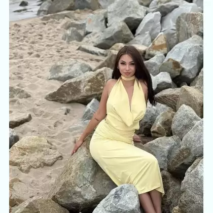 Плавные линии прикосновений создают удовлетворения — фотография анкеты 2