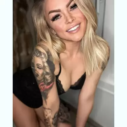 Нічна гостья з гармонійною фігурою, скучно точно не буде — фотографія анкети