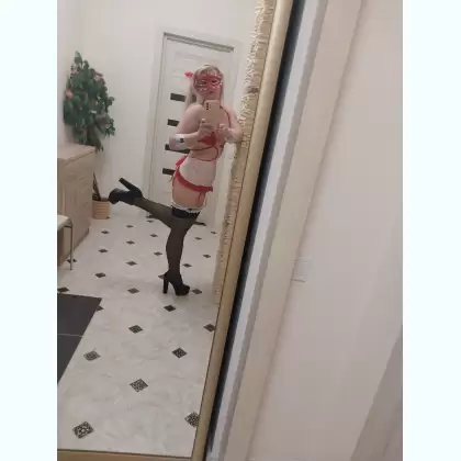 Медсестричка - с.е.к.с.и вылечит столбняк, отек, опухоль — фотография анкеты 3