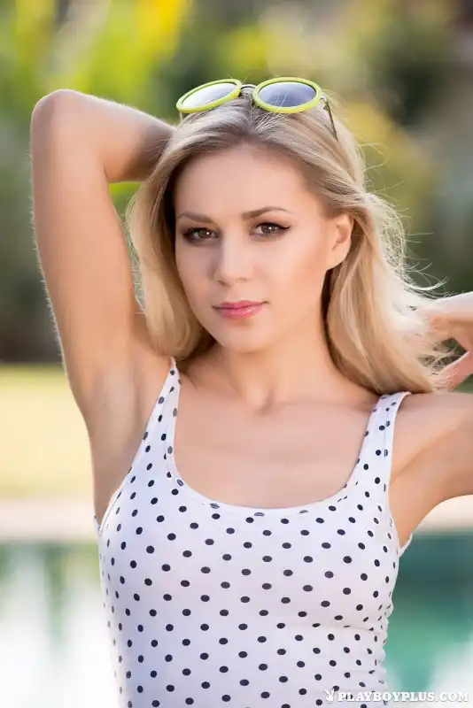 Пориньте у світ домінування та гри — фотографія анкети