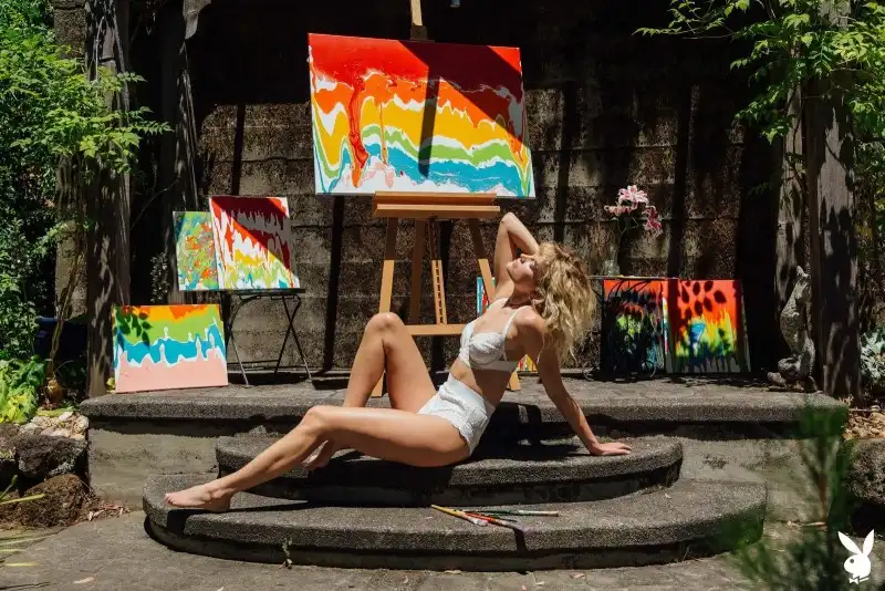 Тепла атмосфера та приємне спілкування чекають на вас — фотографія анкети