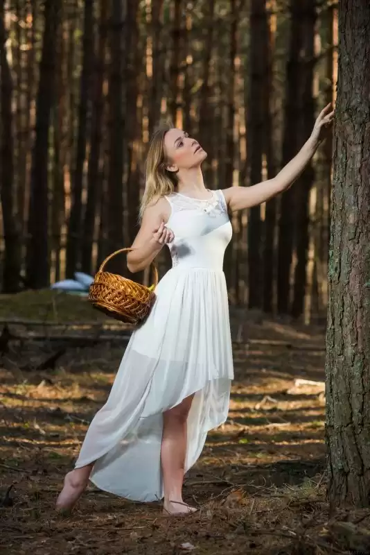 Віртуальна подруга з легким норовом для спілкування — фотографія анкети