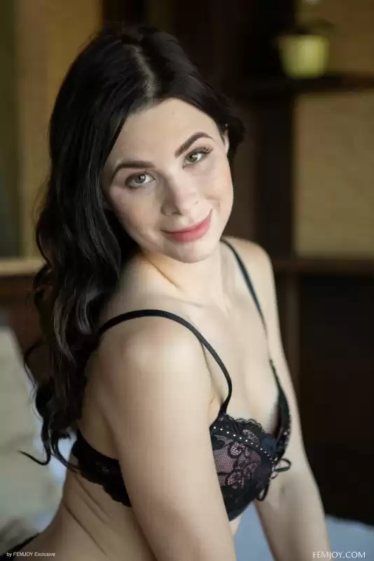 Природна краса та кава — фотографія анкети