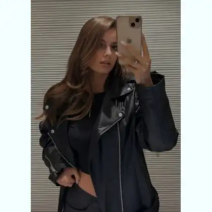 Виртуальное общение с реальной моделью больших форм — фотография анкеты