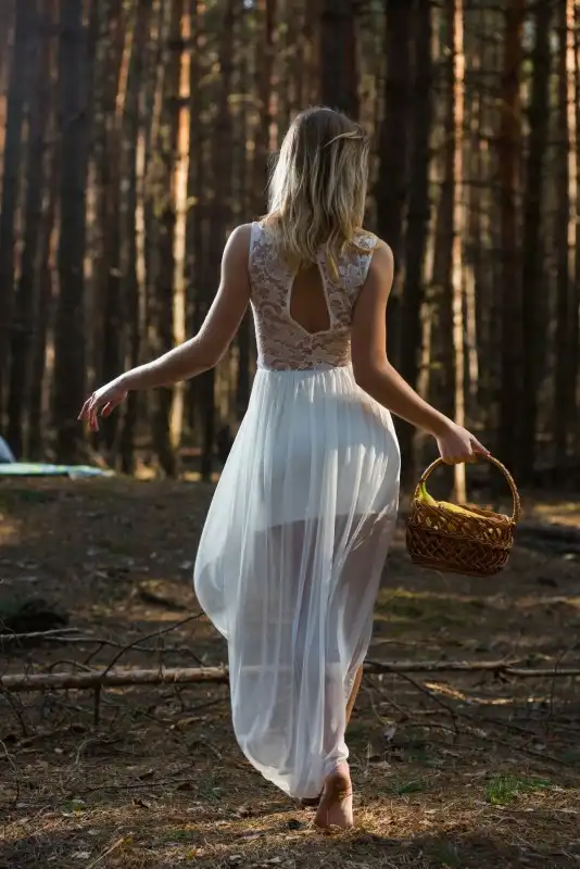 Сильна та підтягнута дівчина з фантастичним почуттям міри — фотографія анкети
