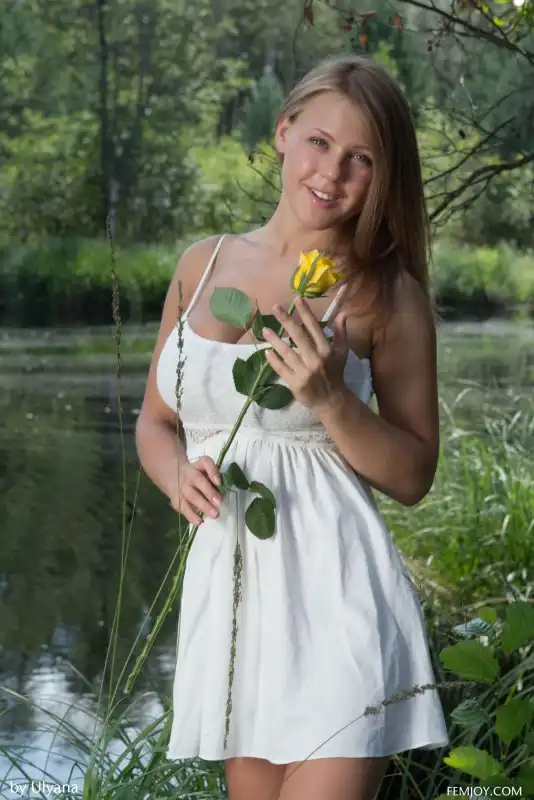 Приваблива дівчина для ніжних поцілунків — фотографія анкети