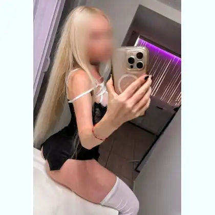 Крепкие объятия и микро-стринги со скидкой — фотография анкеты